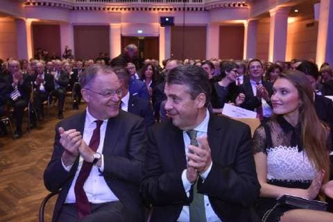 Leibniz-Ring-Verleihung in Hannover 19.12.17, Hannover , - Verleihung Leibnizring Kuppelsaal und Leibnizsaal Stephan Weil , Sigmar Gabriel -