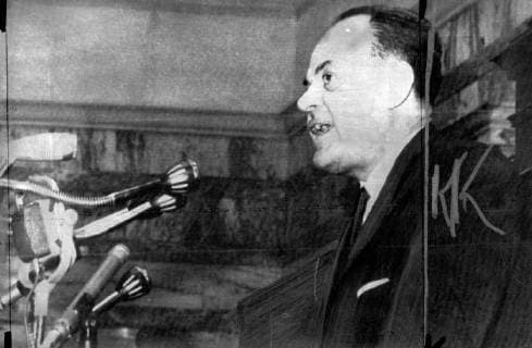 Premier George Papadopoulos announces the new Greek constitution in Parliament Hall. 12 July 1968, Athens Greece Copyright: Topfoto  !ACHTUNG AUFNAHMEDATUM GESCHÄTZT! UnitedArchives1342304