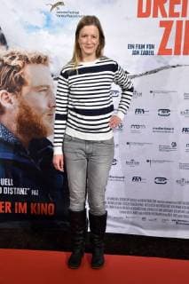 Stephanie Stremler bei der Premiere des Kinofilms Drei Zinnen Three Peaks im Kino International. Berlin, 20.12.2017