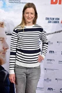 Stephanie Stremler bei der Premiere des Kinofilms Drei Zinnen Three Peaks im Kino International. Berlin, 20.12.2017