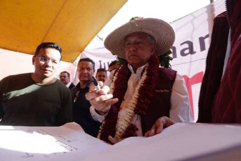 December 22, 2017 - EUM20171222POL15.JPG.HUICHAPÃN, Hgo. PoliticsPolitica-Morena.- El precandidato a la Presidencia de Mexico por Morena, Andres Manuel Lopez Obrador, en acto proselitista en el municipio, 22 de diciembre de 2017. Foto: Agencia EL UNIVERSALLuis CortesJMA.  - ZUMAu78_ 20171222_zaf_u78_073 Copyright: xElxUniversalx