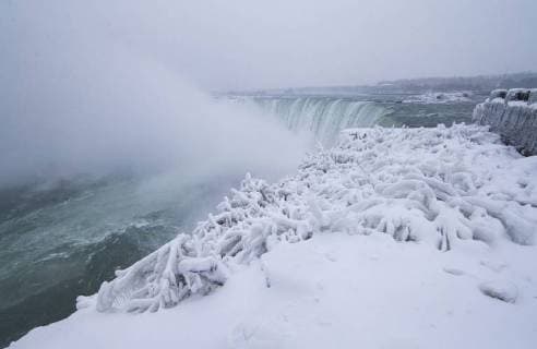 (171230) -- ONTARIO, Dec. 30, 2017 -- Ice and snow are seen on the Canadian side of Niagara Falls in Ontario, Canada, on Dec. 30, 2017. Canada experienced extreme cold weather recently. ) CANADA-ONTARIO-EXTREME COLD WEATHER ZouxZheng 