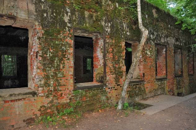 Wolf s Lair was Adolf Hitler s first Eastern Front. Plaque commemorating the attack on the Hitler. GieÅ‚oÅ¼, Warmian-Masurian Voivodeship, Poland.  BEW1D00381F