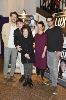Tilman Strauss, Franz Rogowski, Eva Weissenborn, Kristin Suckow und Daniel Wild bei der Premiere des Kinofilms Lux - Krieger des Lichts im Filmtheater am Friedrichshain. Berlin, 04.01.2018