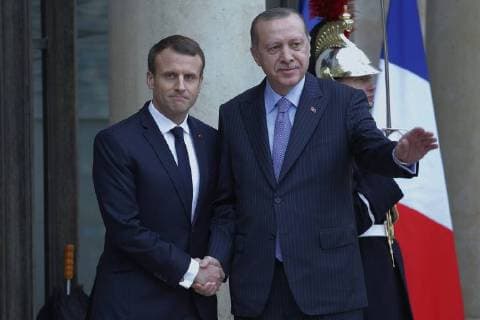 Themen der Woche Bilder des Tages Emmanuel Macron, president of France, receives the President of Turkey Recep Tayyip Erdogan at Elysee, Paris, France, 644 Cordon Cordon Press  Macron receives the President of Turkey Erdogan at Elysee, Paris