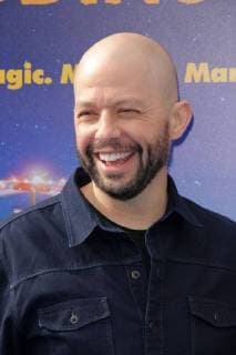 Jon Cryer at the Premiere of Warner Bros Paddington 2 held at the Regency Village Theatre in Westwood, CA, January 6, 2018. Photo by Joseph Martinez PictureLux Los Angeles CA USA  Copyright: xJosephxMartinezx 33506_029JM