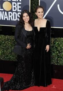 Golden Globe Awards - Stars bringen Frauen-Aktivistinnen auf den roten Teppich January 7, 2018 - Hollywood, California, U.S. - NATALIE PORTMAN, pregnant AMERICA FERRERA attends The 75th Golden Awards Arrivals held at the Beverly Hilton Hotel in Beverly Hills, California. Beverly Hills U.S. - ZUMAl86_ 20180107_zaf_l86_062 Copyright: xDavexLongendykex