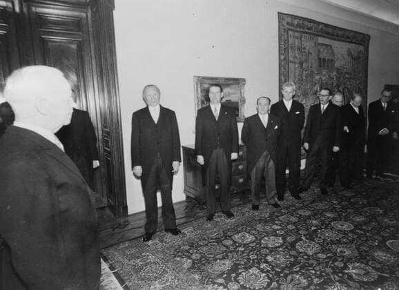 WEST GERMAN CHANCELLOR KONRAD ADENAUER WITH GERMAN CABINET AT NEW YEAR RECEPTION ; 11 JANUARY 1963, Copyright: Topfoto  UnitedArchivesIPU449334