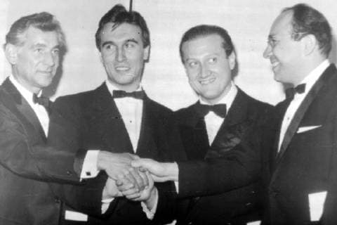 CLAUDIO ABBADO, PEDRO CALDERON WITH ZDENEK KOSLER AND LEONARD BERNSTEIN IN NEW YORK ; 5 APRIL 1963, Copyright: Topfoto  UnitedArchivesIPU454354