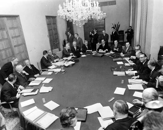 WEST GERMAN CHANCELLOR KONRAD ADENAUER - LAST CABINET MEETING IN BONN ; 11 OCTOBER 1963, Copyright: Topfoto  UnitedArchivesIPU464794