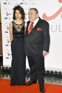 Eva Maria Javier Delmo Walter und Roland Hetzer beim 27. B.Z. Kulturpreis 2018 in der Volksbühne. Berlin, 09.01.2018