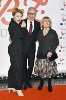 Antje Brietz, Hans-Jürgen Schatz und Monika Lundi beim 27. B.Z. Kulturpreis 2018 in der Volksbühne. Berlin, 09.01.2018