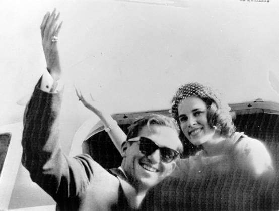 PRINCESS ANNE-MARIE AND KING CONSTANTINE OF GREECE WEDDING IN ATHENS ; 18 SEPTEMBER 1964, GREECE Copyright: Topfoto  UnitedArchivesIPU484345