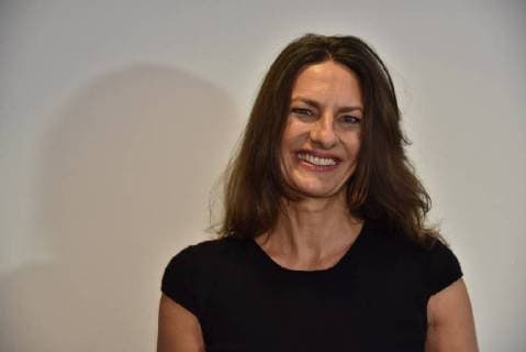 Die Schauspielerin Catrin Striebeck posiert am 12.01.2018 in Köln bei der Kino Premiere des Films Das Milan Protokoll