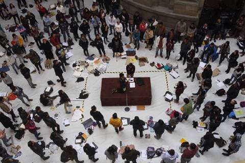 People participate in a ten-hours-long drawing marathon at the Art National Museum in Mexico City, Mexico, 11 January 2018. Drawing marathon in Mexico City with hundreds of participants !ACHTUNG: NUR REDAKTIONELLE NUTZUNG!  Copyright: xSASHENKAxGUTIERREZx MEX21 20180113-636514745814240109