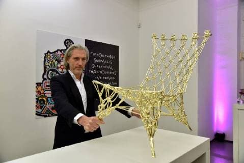 Der niederländische Designer Marcel Wanders , Designer des Jahres 2018 posiert am 14.01.2018 in Köln bei der Verleihung des A+W Designer des Jahres Preis 2018.