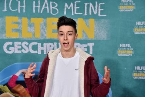 Der Schauspieler und Musiker Mario Novembre posiert am 14.01.2018 in Köln bei der Premiere des Films Hilfe, ich habe meine Eltern geschrumpft , der am 18.01. in die deutschen Kinos kommt.