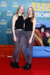Bilder des Tages Finja & Svea bei der Premiere des Kinofilms Hilfe, ich hab meine Eltern geschrumpft im Cinedom. Köln, 14.01.2018