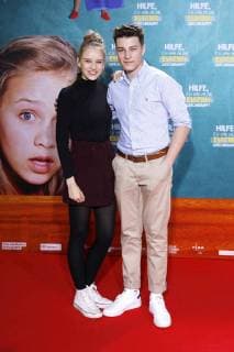 Lina Hüesker und Oskar Keymer bei der Premiere des Kinofilms Hilfe, ich hab meine Eltern geschrumpft im Cinedom. Köln, 14.01.2018