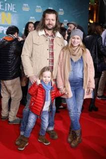 Dorkas Kiefer mit Tochter Lillibe Hauck und Mann Sascha Hauck bei der Premiere des Kinofilms Hilfe, ich hab meine Eltern geschrumpft im Cinedom. Köln, 14.01.2018