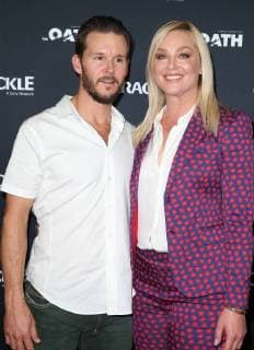 Crackle Serienpremiere in Pasadena January 15, 2018 - Pasadena, CA, U.S. - 15 January 2018 - Pasadena, California - Ryan Kwanten, Elisabeth Rohm. Ã¢â‚¬oeThe OathÃ¢â‚¬Â Photo Opp with the cast of CrackleÃ¢â‚¬â ¢s new drama series at The Winter TCA. Photo Credit: AdMedia Pasadena U.S. - ZUMAa123 20180115_zaa_a123_020 Copyright: xF.xSadoux