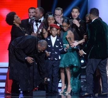 Jenifer Lewis, Kenya Barris, Miles Brown, Yara Shahidi, Marsai Martin, Marcus Scribner, and Anthony Anderson react after their trophy for the Outstanding Comedy Series award for black-ish was dropped onstage during the 49th NAACP Image Awards at the Pasadena Civic Auditorium in Pasadena, California on January 15, 2018. The NAACP Image Awards celebrates the accomplishments of people of color in the fields of television, music, literature and film and also honors individuals or groups who promote social justice through creative endeavors.during the 49th NAACP Image Awards at the Pasadena Civic Auditorium in Pasadena, California on January 15, 2018. The NAACP Image Awards celebrates the accomplishments of people of color in the fields of television, music, literature and film and also honors individuals or groups who promote social justice LAP20180115950 JIMxRUYMEN