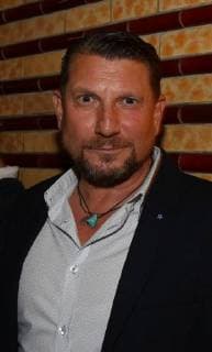 Premiere - ALLEIN Wien, Rabenhof, 17. 01. 2018 Wolfgang Fifi PISSECKER