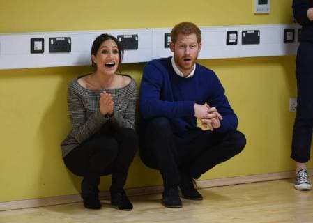 Themen der Woche Bilder des Tages . 18 01 2018. Cardiff , United Kingdom. Prince Harry and Meghan Markle at a street dance class during a visit to the Star Hub leisure centre in Cardiff , Wales, United Kingdom.  xROTAxx xi-Imagesx IIM-16774-0102