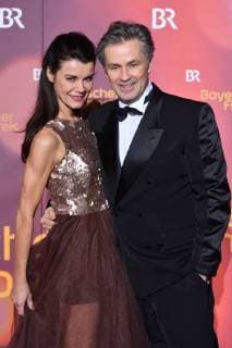 Timothy PEACH (Schauspieler), Nicola TIGGELER (Schauspielerin), Bayerischer Filmpreis 2018-Red Carpet,Roter Teppich,am 19.01.2018 im Prinzregententheater in Muenchen.