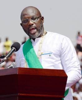 Themen der Woche Bilder des Tages New Liberian president Weah Retired footballer George Weah, a former FIFA World Player of the Year, gives an inaugural speech as Liberian president in Monrovia on Jan. 22, 2018. 