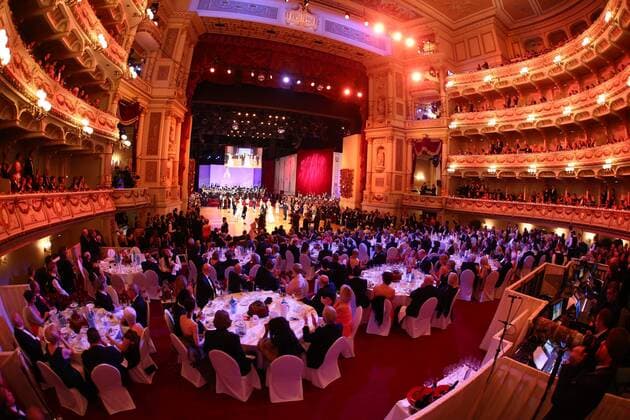 Entertainment Bilder der Woche Themen der Woche Bilder des Tages Im Bild: Der Ballsaal Dresden - 13. SemperOpernball: Der Ball bringt Glück *** In the image of the Dresden Ballroom 13 best ball brings good luck xcex