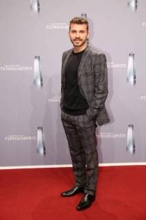 Edin Hasanovic bei der Ankunft zur Deutscher Fernsehpreis Verleihung am 26.01.2018 in Koeln Deutscher Fernsehpreis Verleihung 2018 in Koeln