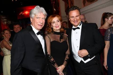 Bilder des Tages Im Bild: Jürgen Prochnow mit Frau sowie Guido Maria Kretschmer Dresden - 13. SemperOpernball: Der Ball bringt Glück *** In the picture of Jürgen Prochnow with wife and Guido Maria Kretschmer Dresden, 13 best of the ball brings good luck xcex