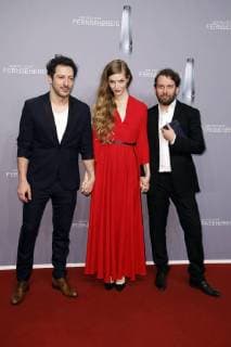 Fahri Yardim, Pheline Roggan und Christian Ulmen bei der Verleihung des Deutschen Fernsehpreises 2018 im Palladium. Köln, 26.01.2018