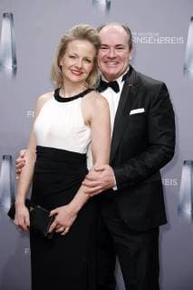 Wolfram Kons mit Ehefrau Alexa bei der Verleihung des Deutschen Fernsehpreises 2018 im Palladium. Köln, 26.01.2018