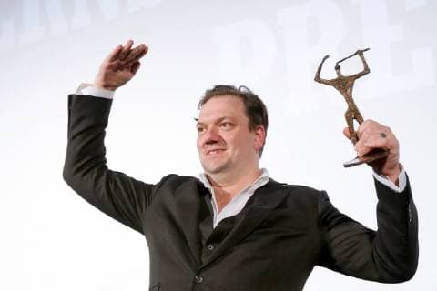 Der Schauspieler Charly Huebner wird am 28.01.2018 mit dem Ernst Lubitsch Preis fuer seine komoediantische Leistung im Film Magical Mystery oder: Die Rueckkehr des Karl Schmidt geehrt. Die Verleihung der traditionsreichen Trophaee erfolgte im Rahmen einer Gala im Kino Babylon in Berlin Mitte. Der Club der Filmjournalisten Berlin vergibt seit 1958 den Ernst-Lubitsch-Preis fuer die beste komoediantische Leistung im Deutschen Film. Berlin Germany