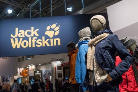 ISPO Die ISPO 2018 in den Messehallen München. Stand der Firma Jack Wolfskin. München Bayern Deutschland