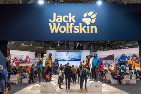 ISPO Die ISPO 2018 in den Messehallen München. Stand der Firma Jack Wolfskin. München Bayern Deutschland