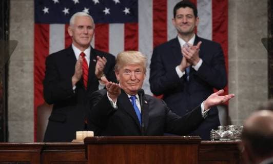 Themen der Woche January 30, 2018 - Washington, District of Columbia, United States of America - WASHINGTON, DC - JANUARY 30: U.S. President Donald J. Trump delivers the State of the Union address as U.S. Vice President Mike Pence (L) and Speaker of the House U.S. Rep. Paul Ryan (R-WI) (R) look on in the chamber of the U.S. House of Representatives January 30, 2018 in Washington, DC. This is the first State of the Union address given by U.S. President Donald Trump and his second joint-session address to Congress. .Credit: Win McNamee Pool via CNP Washington United States of America - ZUMAs152 20180130_zaa_s152_039 Copyright: xWinxMcnameex