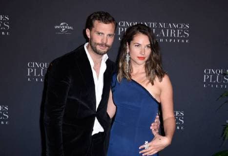 Fifty Shades of Grey 3 Premiere in Paris Jamie Dornan ( acteur ) et sa femme Amelia Warner lors du photocall pour l avant premiere du film 50 NUANCES PLUS CLAIRES a Paris CELEBRITES : Avant premiere du film 50 NUANCES PLUS CLAIRES - Paris - 06 02 2018 FedericoPestellini Panoramic
