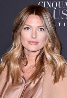 Fifty Shades of Grey 3 Premiere in Paris Caroline Receveur du photocall pour l avant premiere du film 50 NUANCES PLUS CLAIRES a Paris CELEBRITES : Avant premiere du film 50 NUANCES PLUS CLAIRES - Paris - 06 02 2018 FedericoPestellini Panoramic 