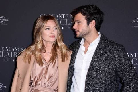 Fifty Shades of Grey 3 Premiere in Paris Caroline Receveur et Hugo Philiplors du photocall pour l avant premiere du film 50 NUANCES PLUS CLAIRES a Paris CELEBRITES : Avant premiere du film 50 NUANCES PLUS CLAIRES - Paris - 06 02 2018 FedericoPestellini Panoramic 