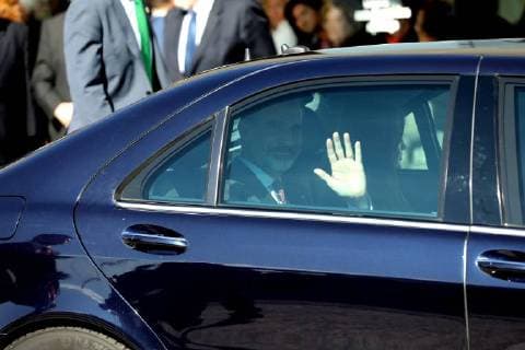 Andalucia 6-2-2018 Malaga Los reyes de Espana presiden este martes en Malaga el acto de entrega de las Medallas de Oro al Merito en las Bellas Artes 2016, que reconocen a las personas y entidades que han destacado de modo eminente en el campo de la creacion artistica, prestando servicios senalados o fomentando notoriamente la ensenanza, el desarrollo y difusion del arte o la conservacion del patrimonio artistico nacional. Recibiran las Medallas de Oro el disenador de moda Lorenzo Caprile; los actores Jose Coronado y Ricardo Darin; la cantante Gloria Estefan; el guitarrista flamenco Jose Fernandez Tomatito ; la Fundacion Duques de Soria de Ciencia y Cultura Hispanica; el bailarin Rafael Amargo; el cocinero Pedro Subijana; el matador de toros Julian Lopez El Juli ; la actriz y directora teatral Magüi Mira y el  FOTOSxLORENZOxCARNERO CORDONPRESS