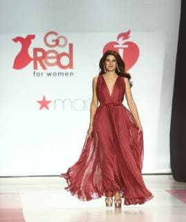 Marisa Tomei walks on the runway at The American Heart Association s Go Red For Women Red Dress Collection 2018 fashion show presented by Macy s at the Hammerstein Ballroom on February 8, 2018 in New York City.  NYP20180208126 SERENAxXU-NING