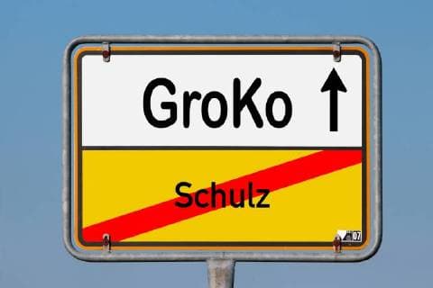 Themen der Woche Bilder des Tages Symbolbild zum Scheitern von Martin Schulz, SPD: Ortsschilder mit Aufschrift Groko und Schulz *** Icon image to fail by Martin Schulz SPD signs with inscription Groko and Schulz