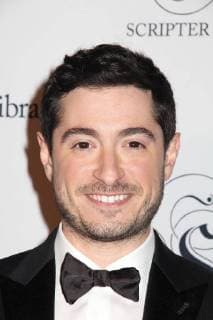 Jason Fuchs bei der Ankunft zu den USC Libraries Scripter Awards am 10.02.2018 in Los Angeles 30th Annual USC Libraries Scripter Awards in Los Angeles, 2018