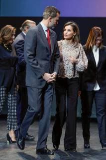 Spain s King Felipe VI (L) and Queen Letizia (C) arrive for the 2017 Design and Innovation Awards handover ceremony in Madrid, Spain, 12 February 2018. The Design and Innovation Awards are given by Spanish Economy, Industry and Competitiveness Ministry. Royal Couple chairs Design and Innovation Awards ceremony !ACHTUNG: NUR REDAKTIONELLE NUTZUNG!  Copyright: xEmilioxNaranjox GRAF9735 20180212-636540400396786096