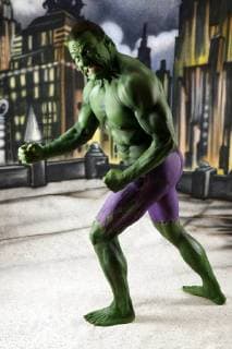 GEEK ART - Bodypainting meets SciFi, Fantasy and more: Hulk vs Iron Quinn Photoshooting mit Model Fred als Hulk in einer Comic-Kulisse im Fotostudio Schubert. Niedernwöhren, 13.02.2018 - Ein Projekt des Fotografen Tschiponnique Skupin und des Bodypainters und Transformakers Enrico Lein