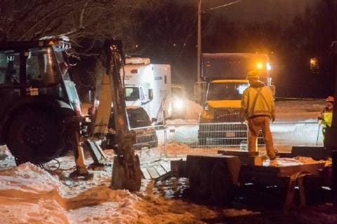 February 13, 2018 - Toronto, CAN., 13 Feb 2018 - A Toronto Police forensic anthropologist began excavating a property related to Bruce McArthur, 66. McArthur has been charged with five counts of first-degree murder in the disappearances of Andrew Kinsman, Selim Esen, Majeed Kayhan, Soroush Mahmudi and Dean Lisowick. Police have used ground-penetrating radar, and cadaver dogs, to locate additional areas at the Mallory Crescent home that a forensic anthropologist will begin excavating this week.VICTOR BIRO via ZUMA Wire - ZUMAb167 20180213_zap_b167_003 Copyright: xVictorxBirox