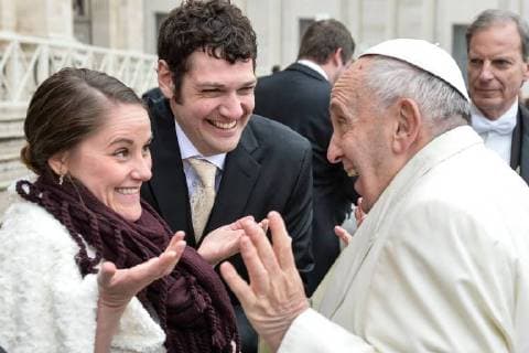 Themen der Woche Bilder des Tages NO FRANCE - NO SWITZERLAND: February 14, 2018 : Pope Francis greets a newly married couple on Valentine s Day during the weekly general audience, in St. Peter s Square, at the Vatican. EDITORIAL USE ONLY. NOT FOR SALE FOR MARKETING OR ADVERTISING CAMPAIGNS.  Copyright: xÂ©ServizioFotograficoOR CPPx xIPx xCatholicxPressxPhotox